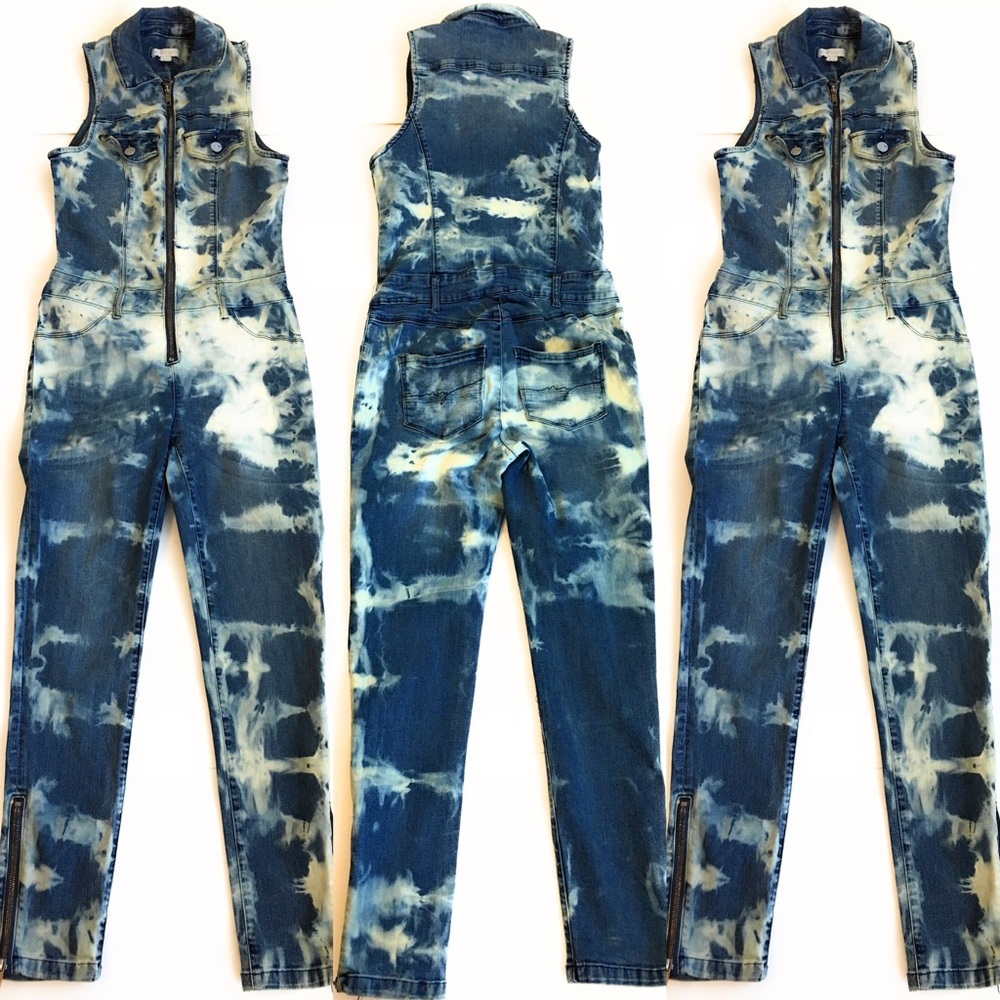 New York company denim jumper, Sz S, bleached